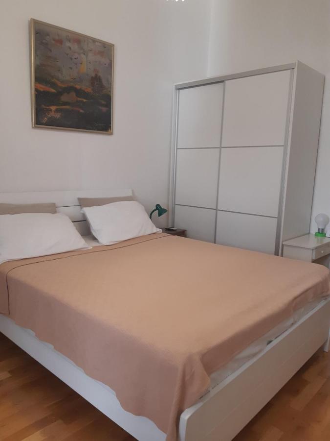 Mulo Stanicica Tivat Exteriér fotografie