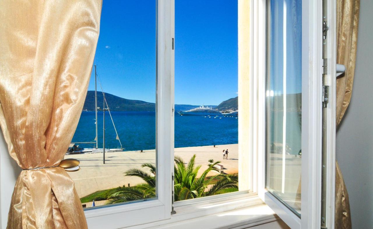 Mulo Stanicica Tivat Exteriér fotografie